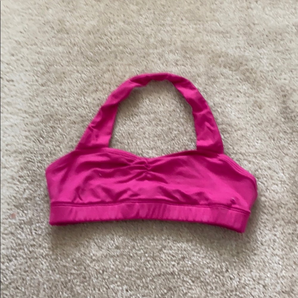 sports bra
